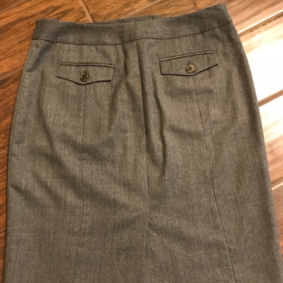 Ann Taylor Loft gray pencil skirt - Picture 3 of 4